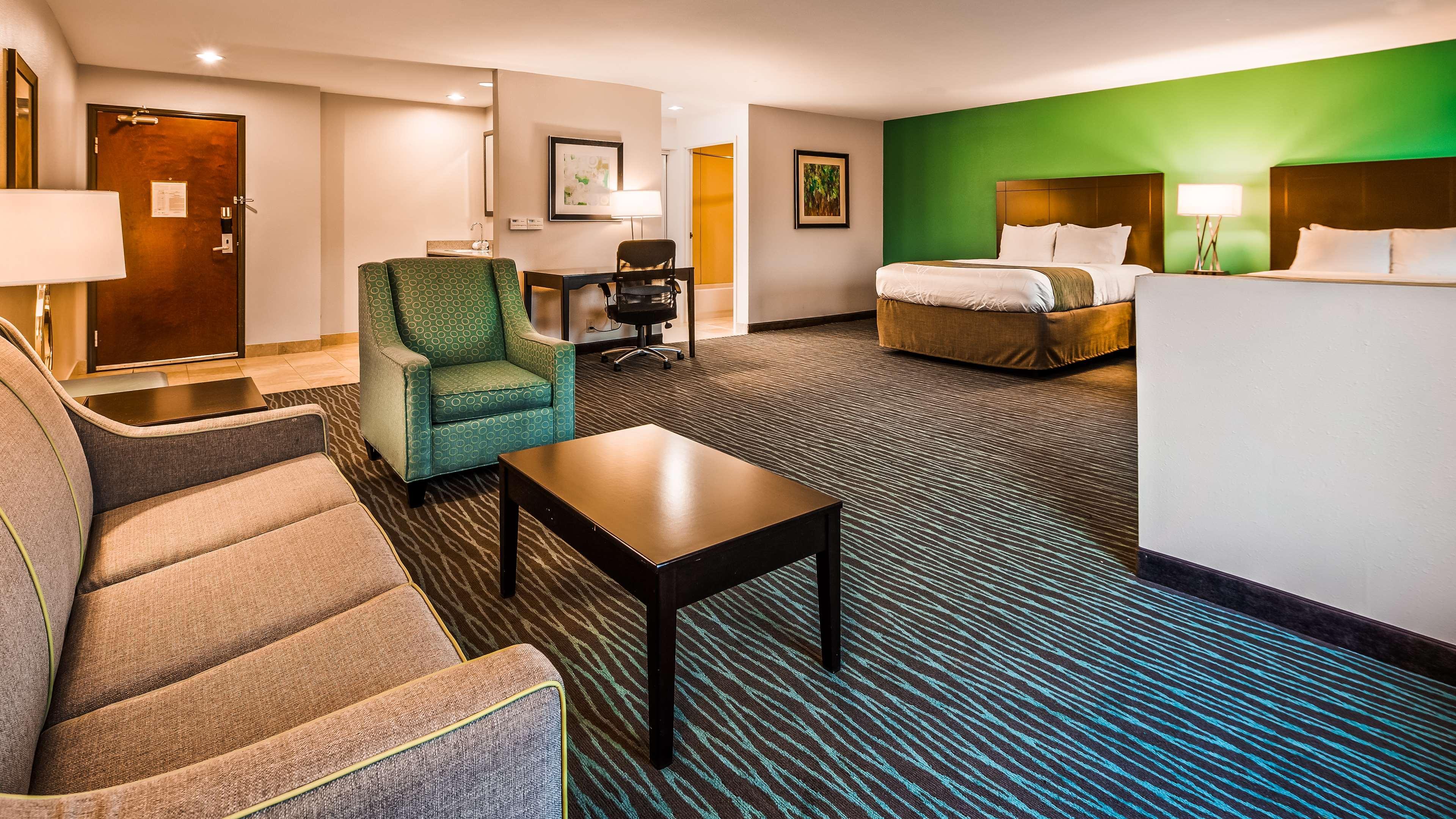 Best Western Golden Prairie Inn And Suites Sidney Exterior foto
