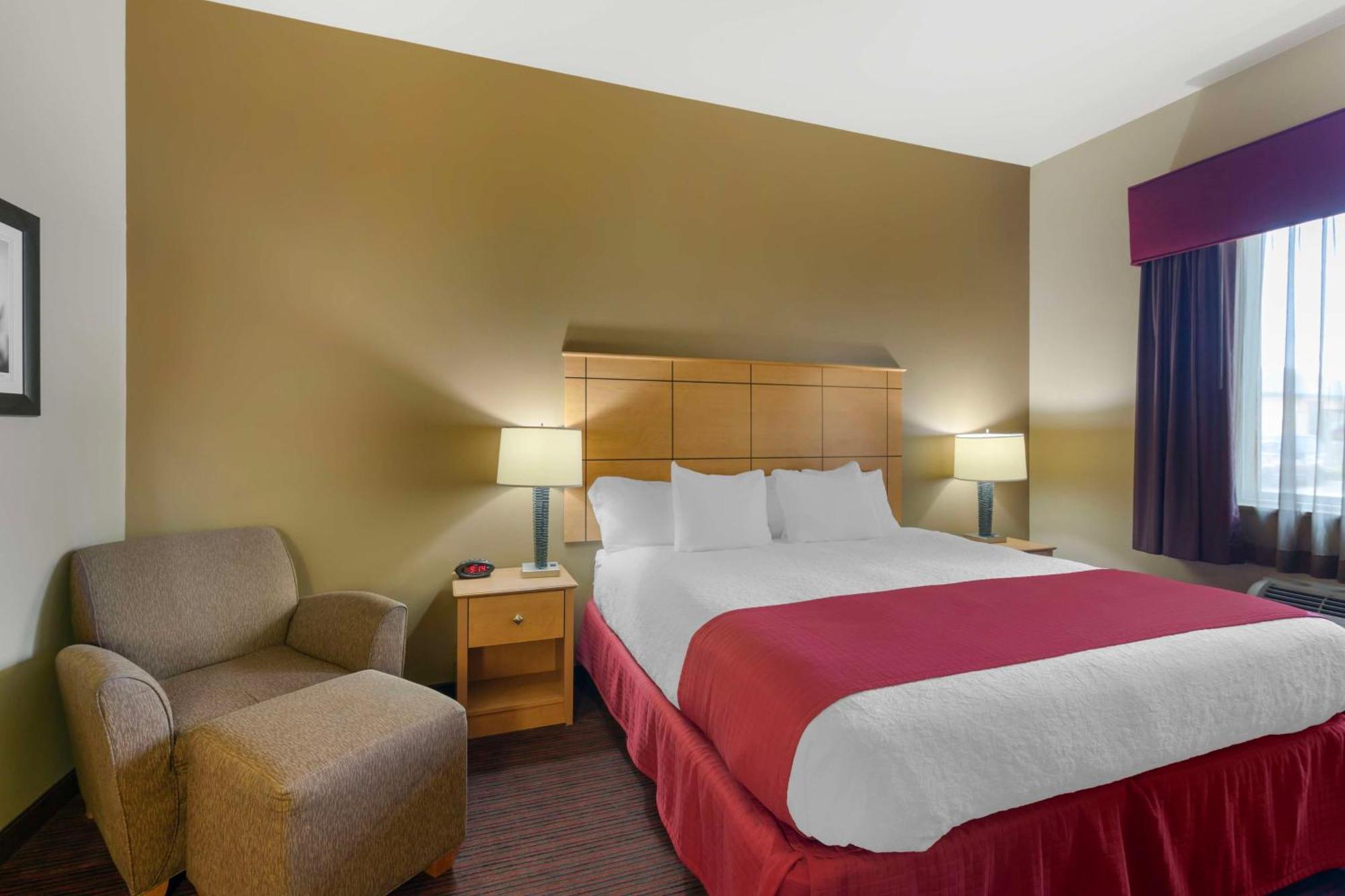 Best Western Golden Prairie Inn And Suites Sidney Exterior foto