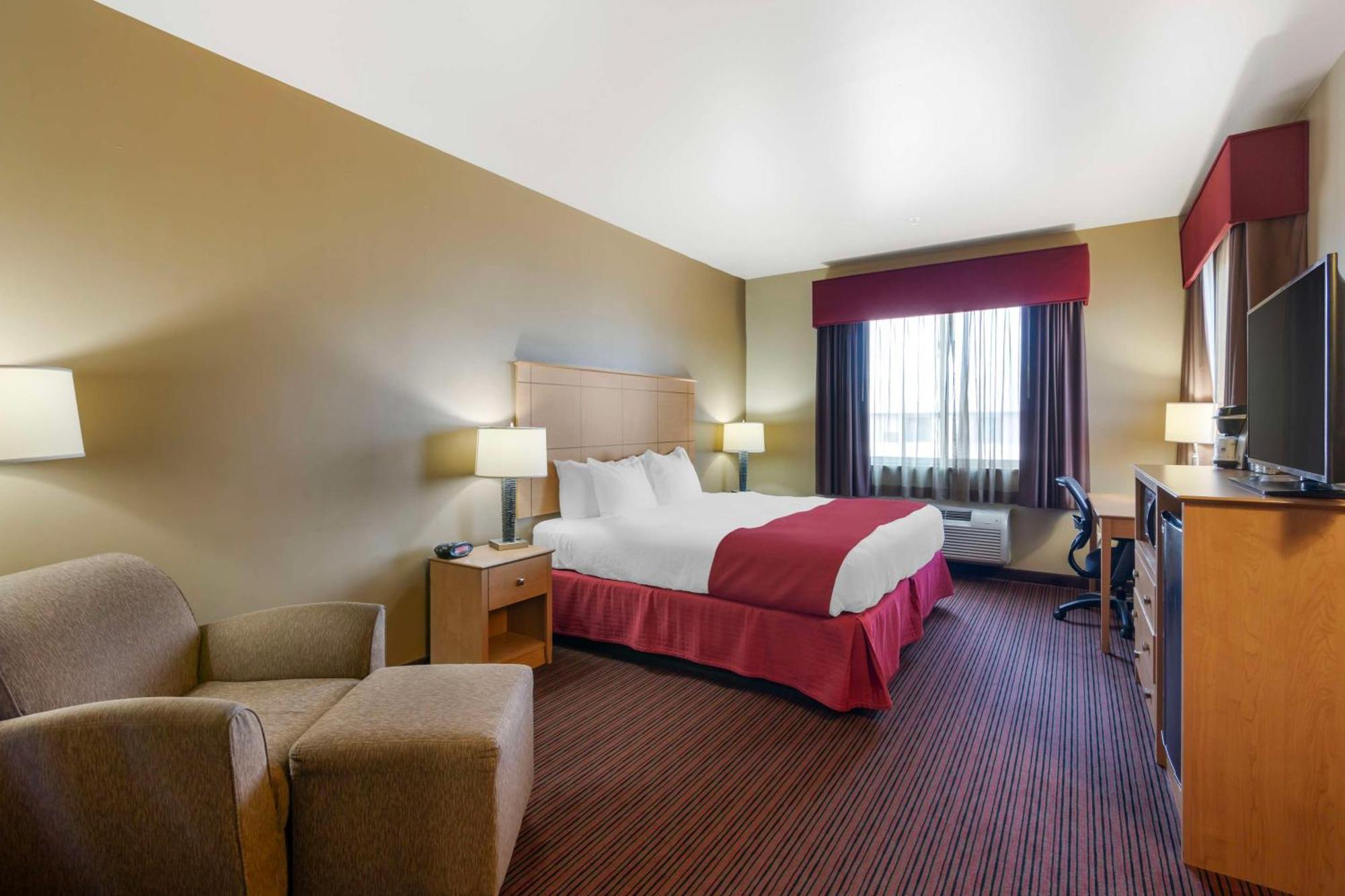 Best Western Golden Prairie Inn And Suites Sidney Exterior foto