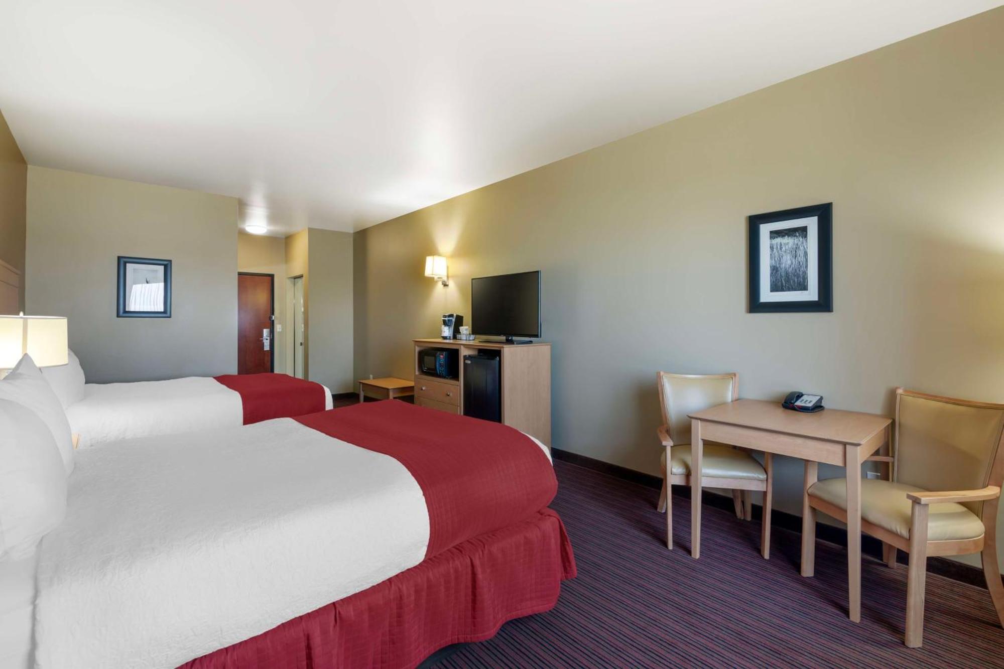 Best Western Golden Prairie Inn And Suites Sidney Exterior foto